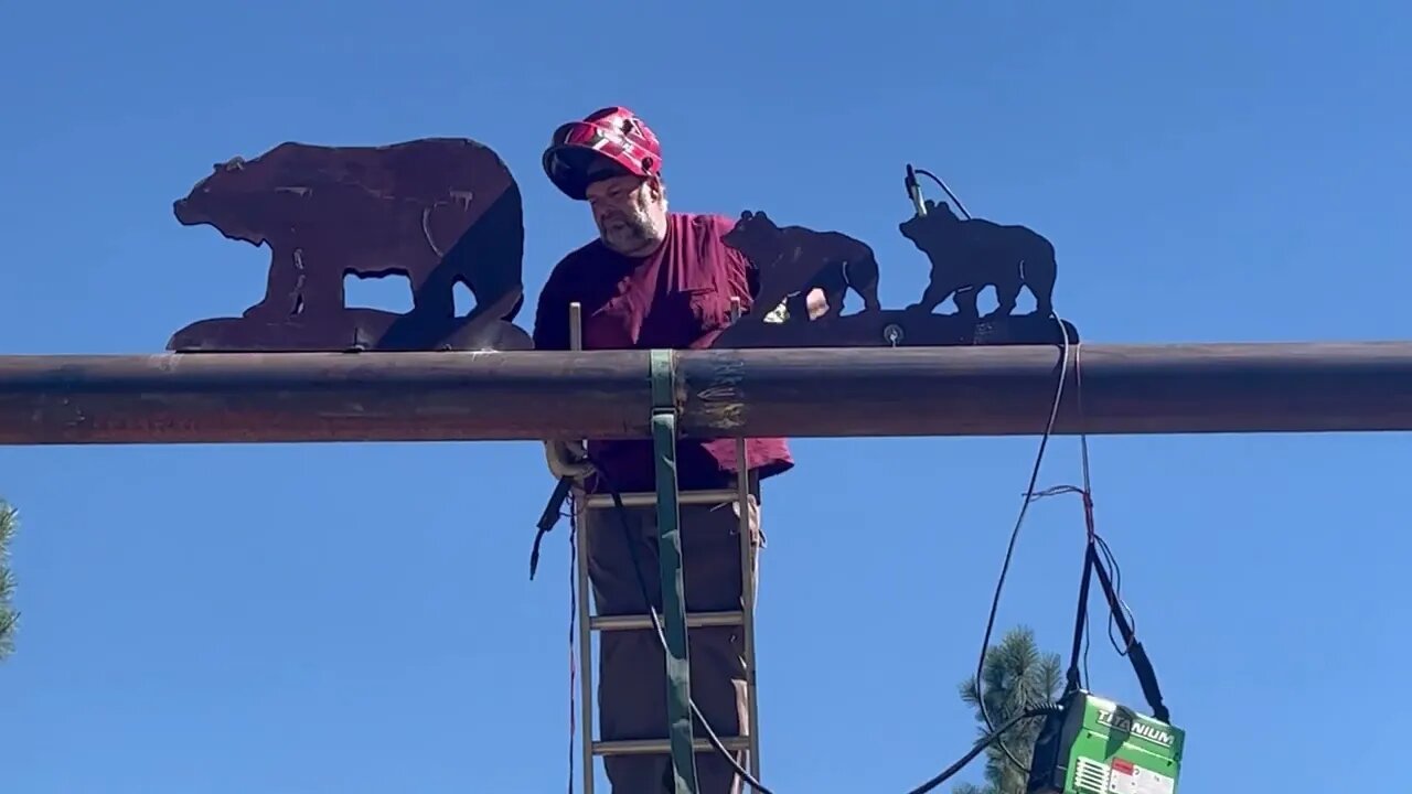 Welding Bears, Eagle and Forest Scene on Gate Topper