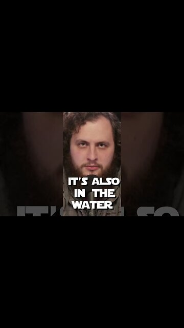 Love is in the air... ...it's also in the water... #shorts #mandalorian #stayontarget #starwars