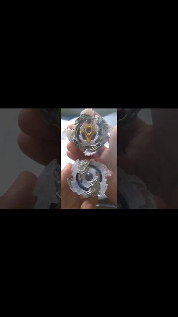 lost longinus vs bloody longinus (batalha de beyblade) #beyblade #beybladeburst #batalhadebeyblade