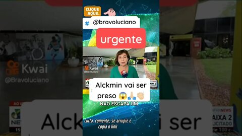 Geraldo Alckmin (também conhecido como "PIcolé de Chuchu") sendo apontado com batom na cueca