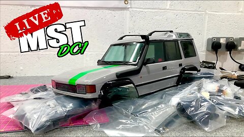 Building a Land Rover Discovery [LIVE] MST DC1