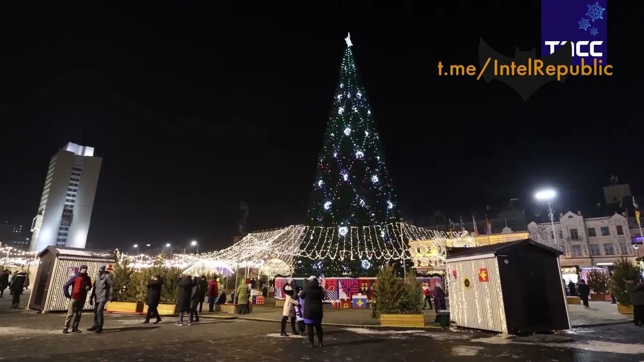 🎇HAPPY NEW CHEER: JOYFUL festivities ring in the New Year in Russia from the country's far east,