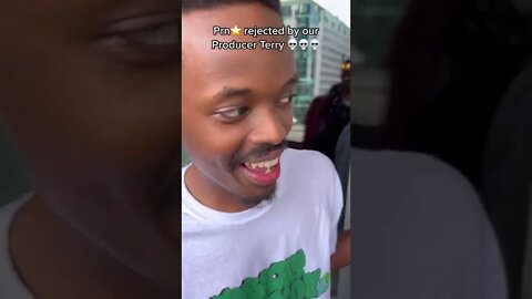 Man turns downs offer from Asian woman to go to work lol