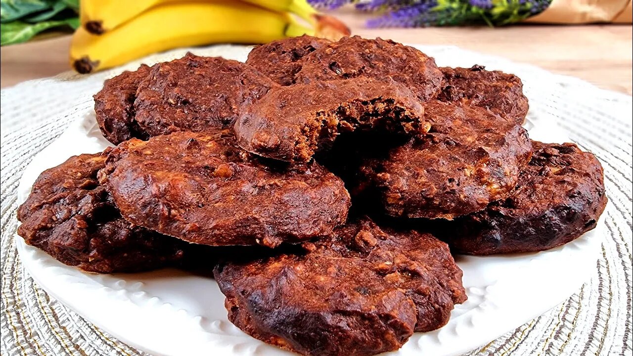 Guilt free cookies with 4 ingredients! No sugar, NO eggs, No flour!