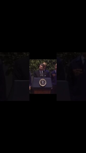 Reagan Joke Pig & The Chicken