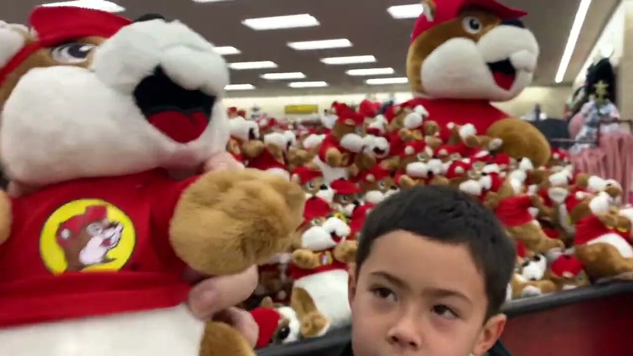 Brisket on the Board at Buc-ee’s on Daddy and The Big Boy (Ben McCain and Zac McCain) Episode 518