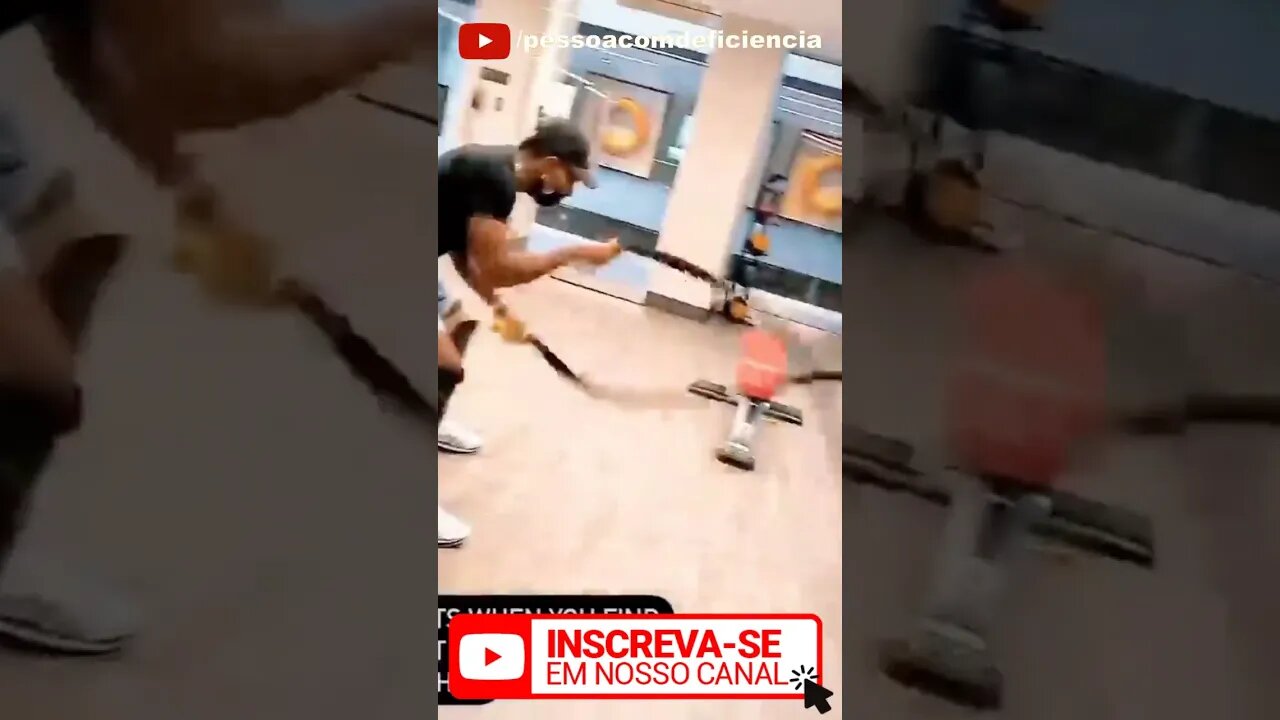Vamos ver se o youtube vai mostrar este vídeo sobre Pessoa com deficiência