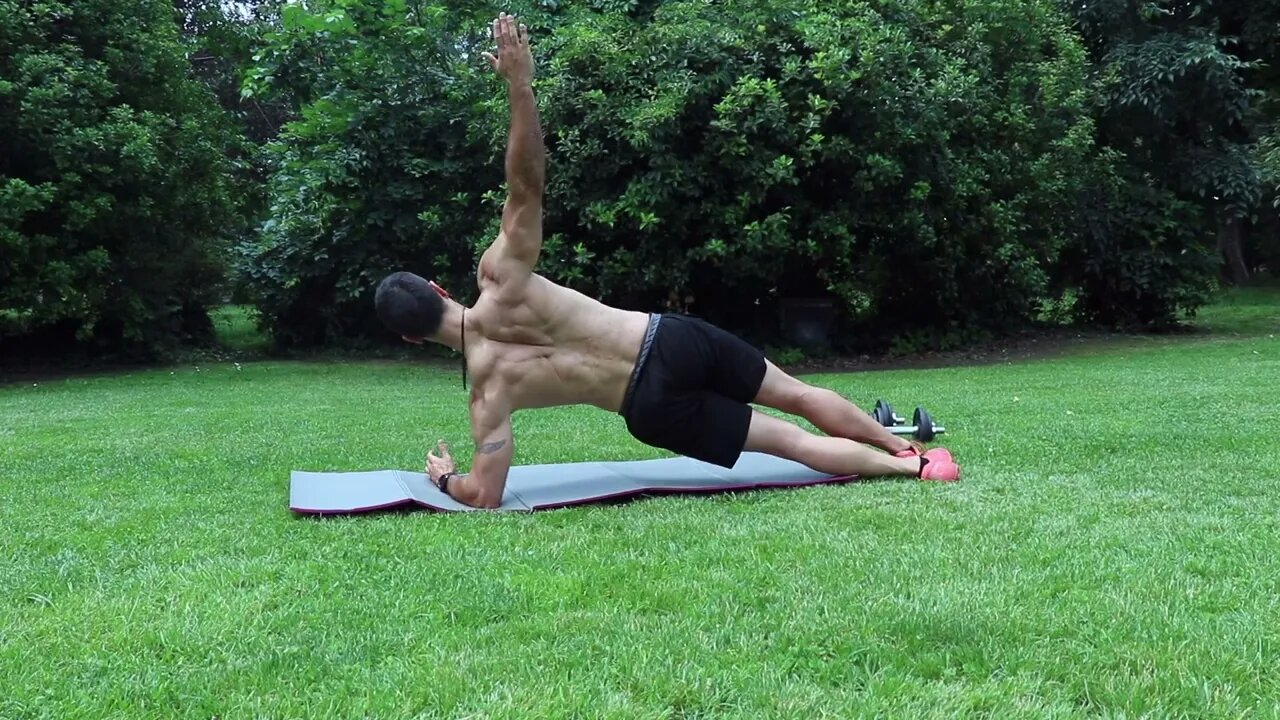 SIDE PLANK EXERCISES FOR OBLIQUES MUSCLES