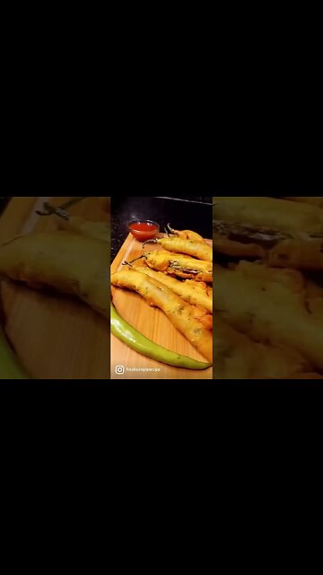 Chilli Fritters / Pakoda / Bhajiya #streetfood #shorts #tasty #foodie