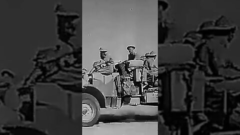 Junho de 1942 Norte de África um caminhão CMP e uma arma de 2 libras. #war #guerra #historia