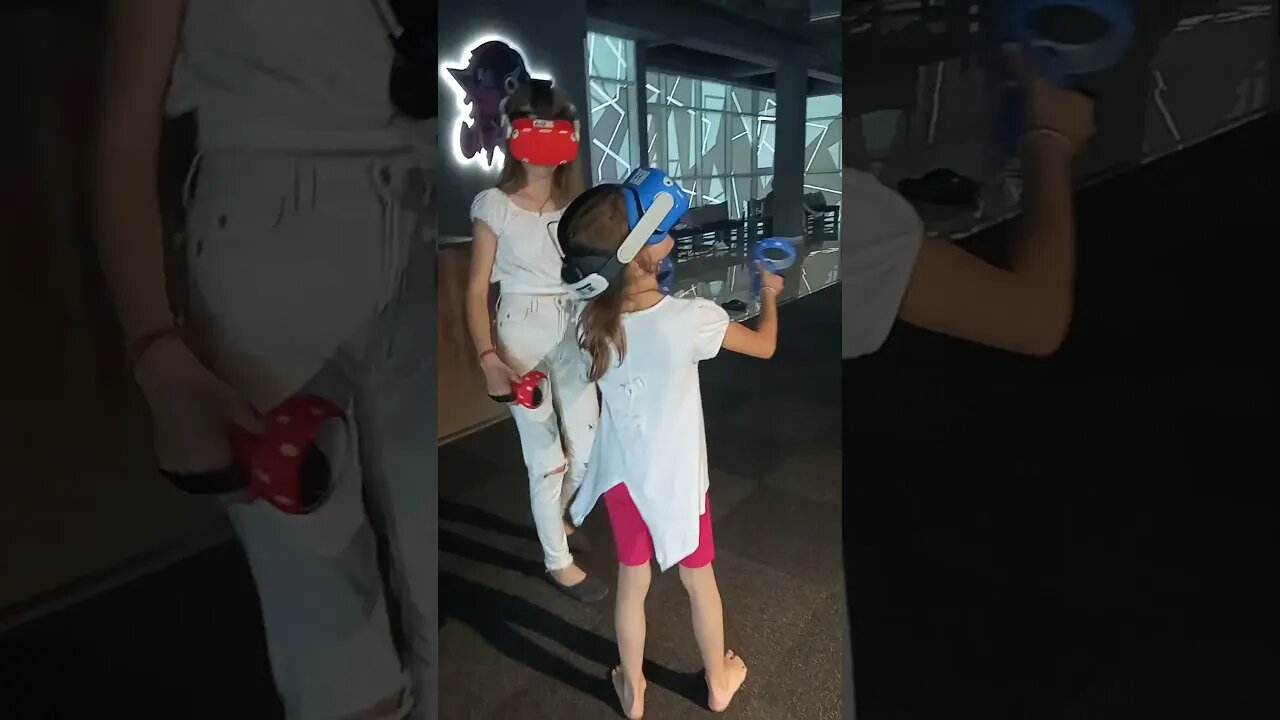 tiktok:unreal.md 🎮👾🕹️ #vr #vrclub #virtualreality #unrealvr #moldova #chisinau #vrarena 🖤 @unrealmd