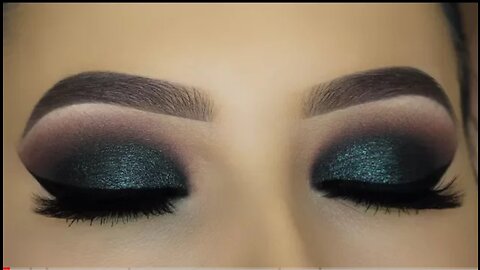 Flawless green smoky eyes makeup tutorial!