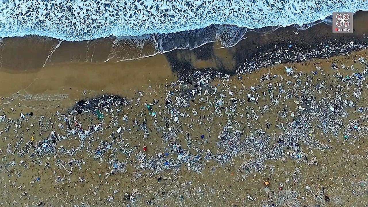 Beach in Crete, Greece is impossible to keep clean