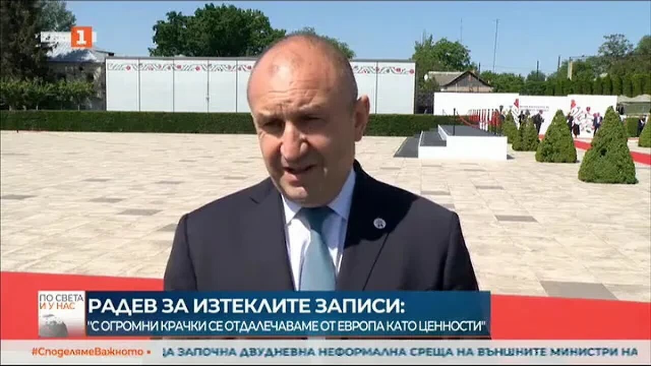 Радев Не очаквам целувката между Борисов и Петков да роди нещо друго, освен отвращение