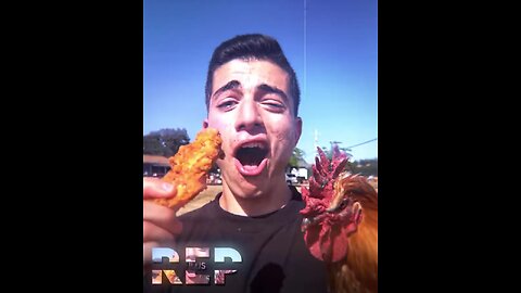 Eating a chicken 🍗 by chicken 🐔