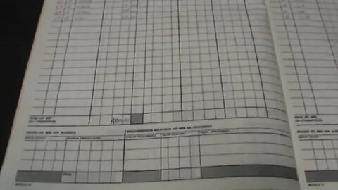 DIA-13/05/2022-11hs- ESCRITORIO -LIVROS DOCUMENTOS GUARDADOS POR VARIOS ANOS - LIMPEZA-LIXO