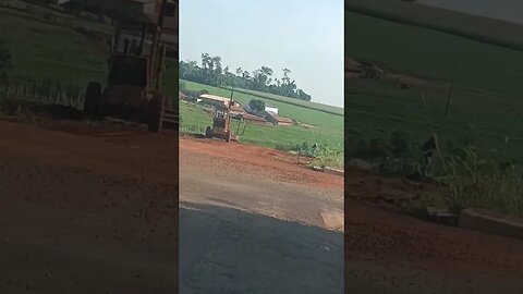 motoniveladora trabalhando