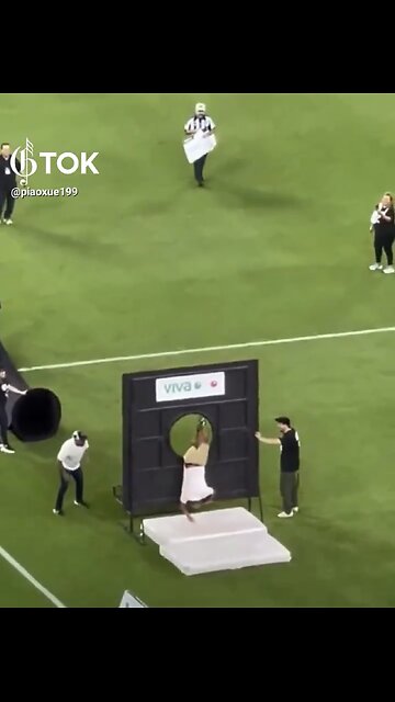 PLAYING A GAME WITH NO RULES🥅⚽️🏆🤼💫