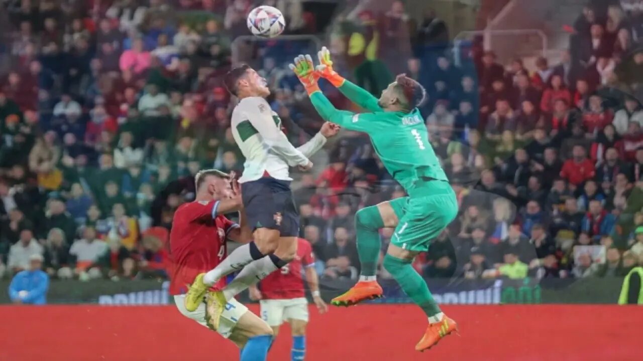 Cristiano Ronaldo left bloodied after being hit in face by Czech goalkeeper