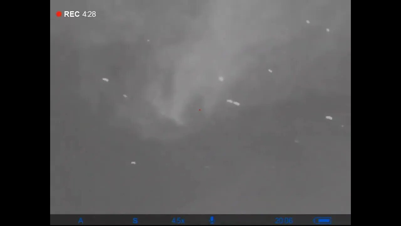 20+fleet UFOs East heading