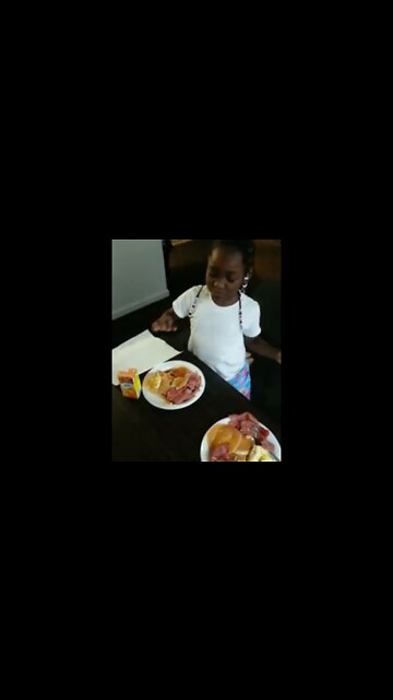 WHEN MY OLDEST DAUGHTER WAS 6YRS OLD, DADDY WAS COOKING THEN...