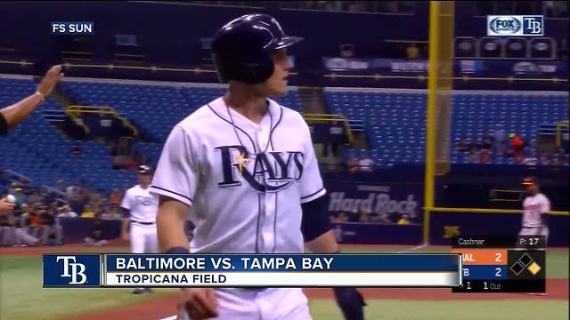 Baltimore Orioles beat Tampa Bay Rays 5-4 despite committing five errors