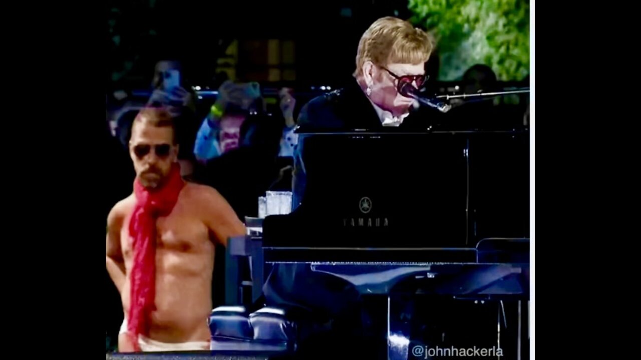😂 Elton John performs with Hunter Biden