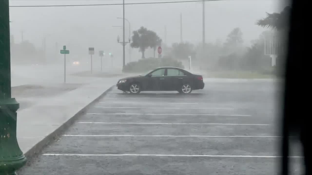 Strong storms move through Hobe Sound