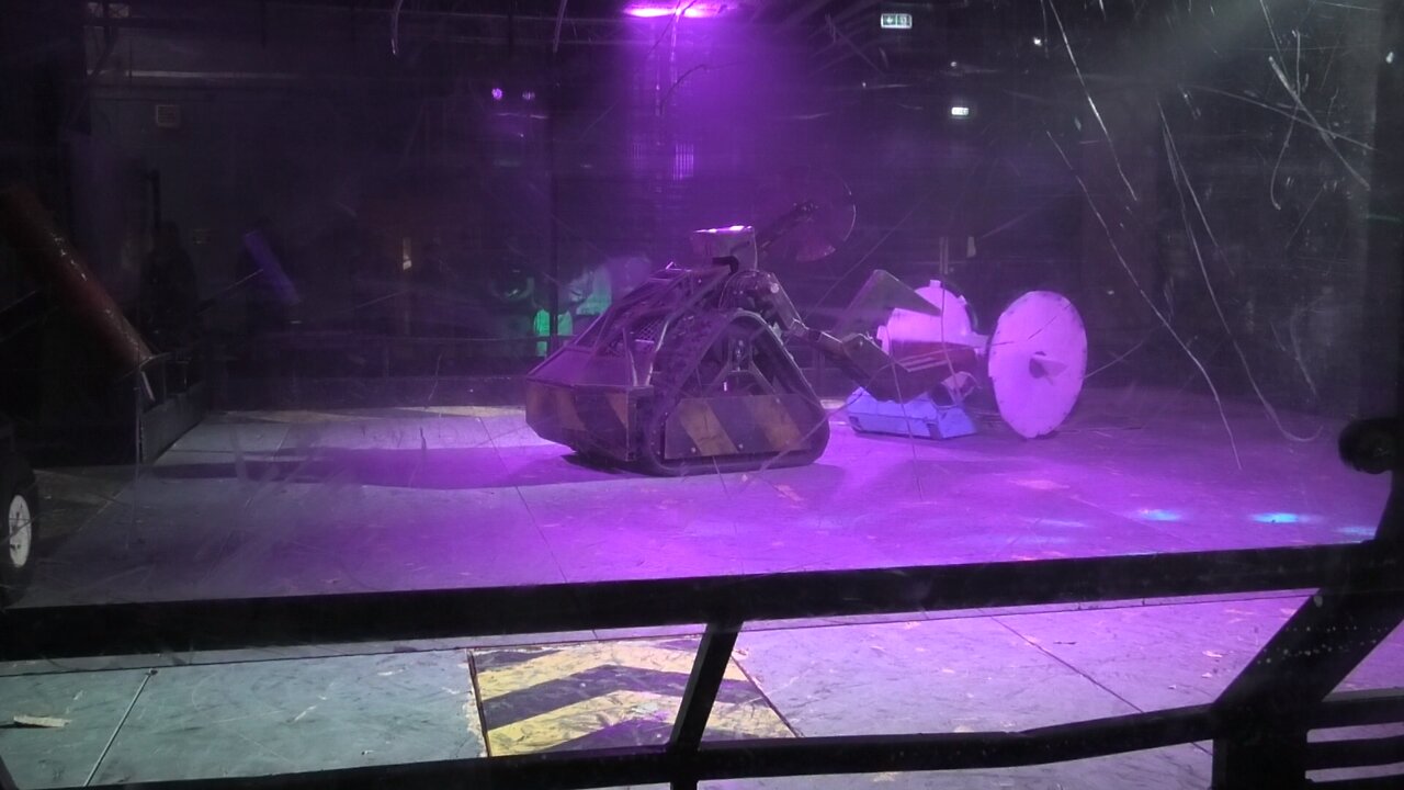 Robots Live Stoke 2022: Eruption Vs Theresa ￼Mayhem Vs Gabriel Vs Yoton Vs Tectonic