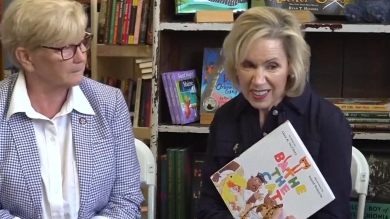 Tim Walz Wife Reading Gay Books to Kids abt GAY DAD's While on Campaign Trail