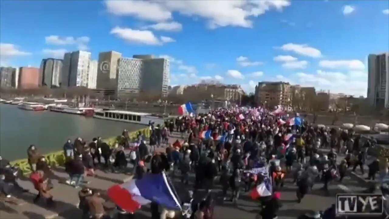 ❤️THE PEOPLE OF FRANCE STAND UP!!! 🇫🇷❤️