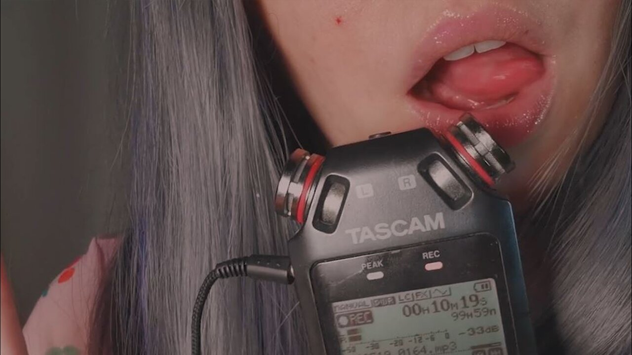 asmr mouth sounds on tascam