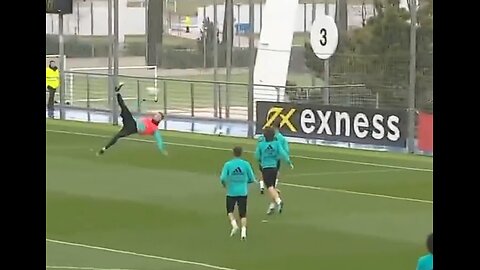 This Cristiano Ronaldo goal in Real Madrid training.🤯 you won't believe