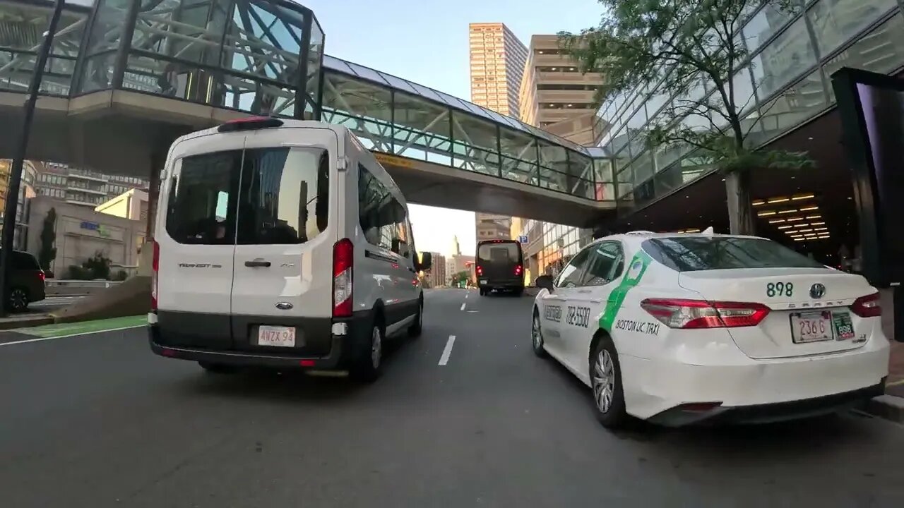 #boston Back Bay Bike Lanes - Right side? left side? Where the heck do we go? Safety first