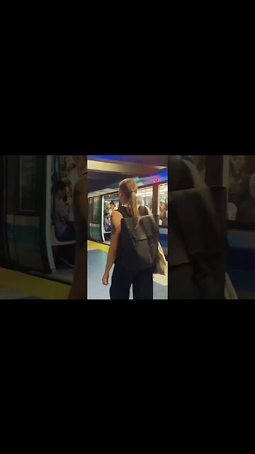 Busy afternoon metro #montreal #viralvideo