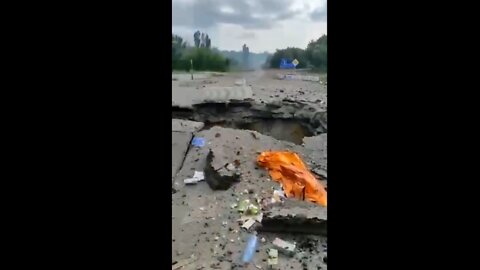 Don´t "F" with Russians (One of the entrances to Lisichansk from Severodonetsk)