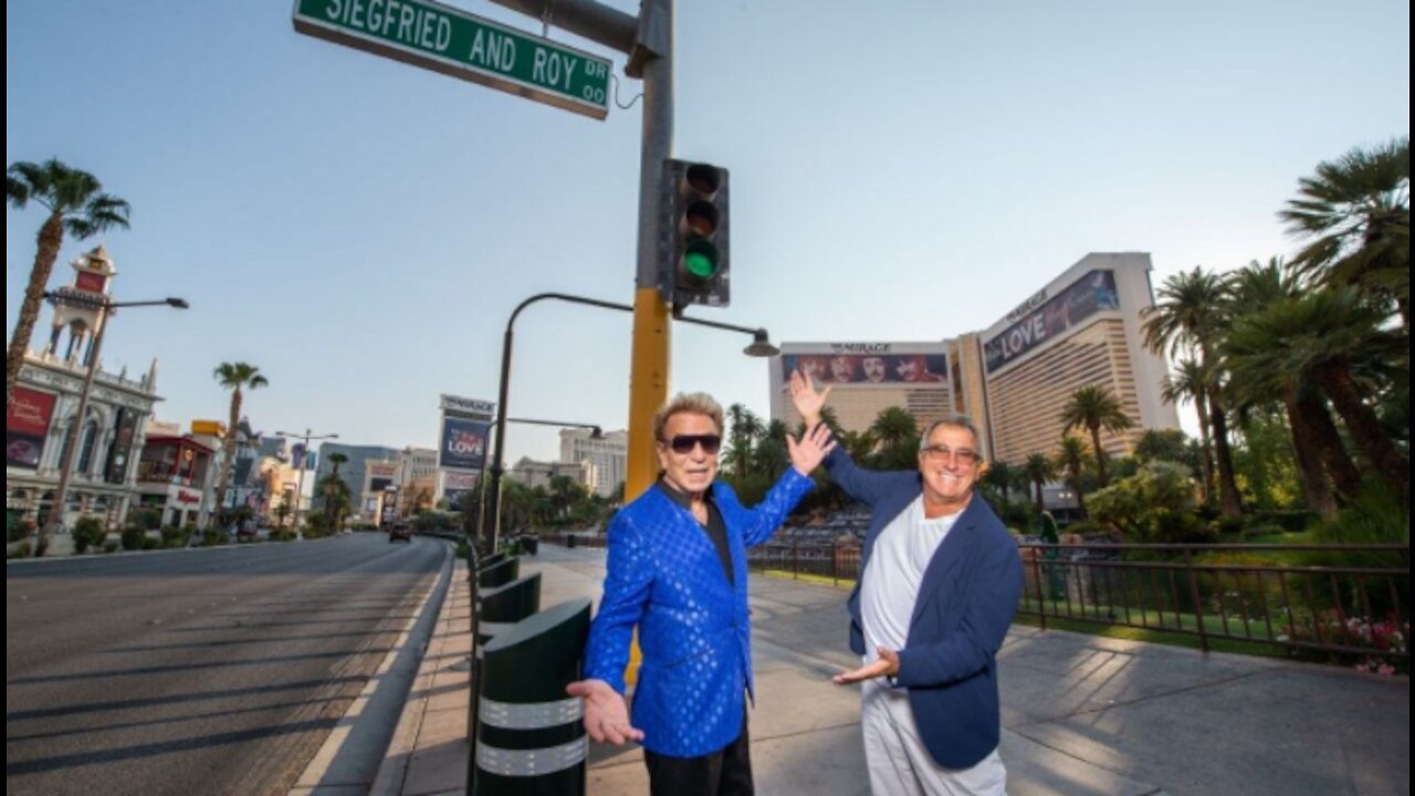 Road to the Mirage hotel-casino in Las Vegas renamed Siegfried and Roy Drive