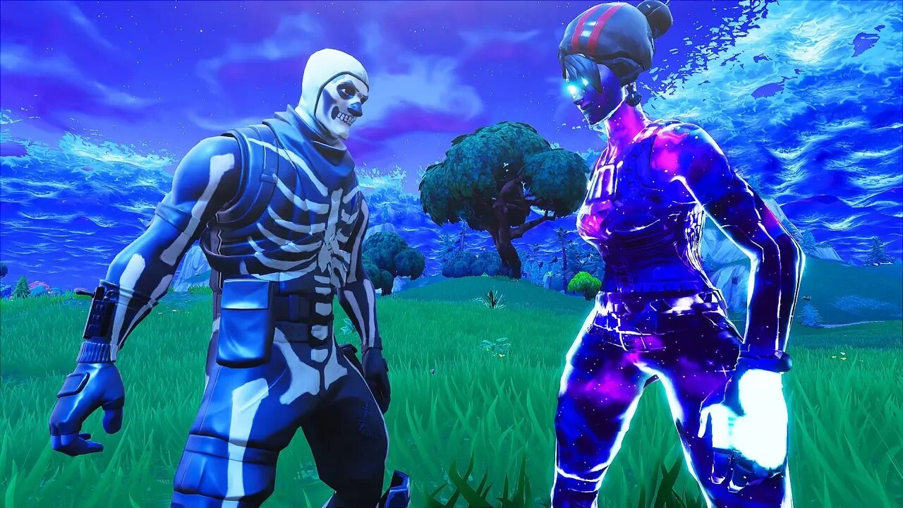 what happens when the female Galaxy skin meets the Skull trooper?... 😍