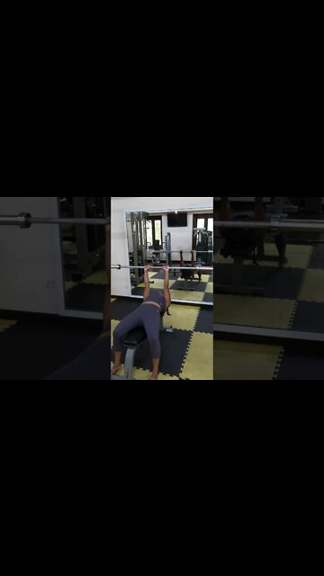 Barbell Lying Triceps Extension May Tita