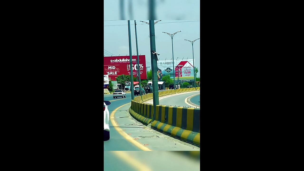 Islamabad Chongi No 26 Bus Stop, Islamabad #islamabad4k #islamabad #islamabadtourism #pakistan