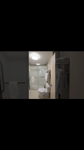 La Quinta Inn & Suites by Wyndham Erie