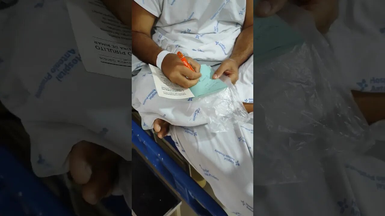 Autografando no hospital #shorts