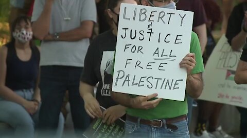 Hundreds of protesters, activists gather in Baltimore in support of Palestinian victims