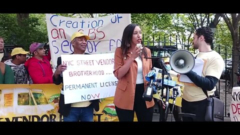 Councilwoman Sandy Nurse Speaks at Street Vendor Project March Outside City Hall 9/29/2022