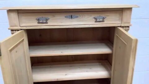 1 Drawer 2 Door Old Pine Cupboard (V1900C) @Pinefinders Old Pine Furniture Warehouse