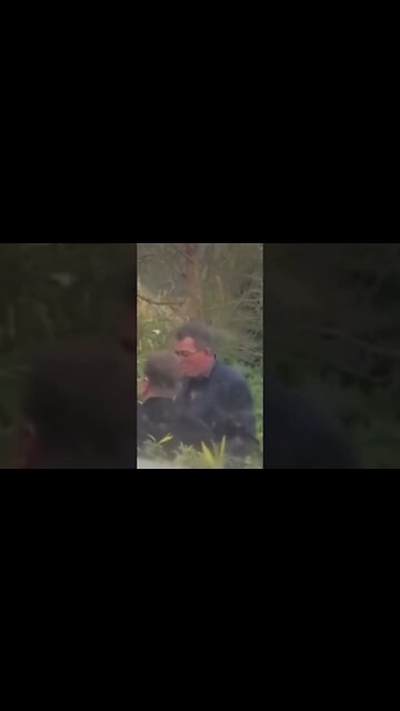 Video of Mr 36% of the primary vote having a fag, an exclusive by the Herald Scum, for the Normies