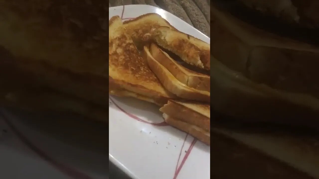 only 12 g net carbs grilled cheese #stayjealous