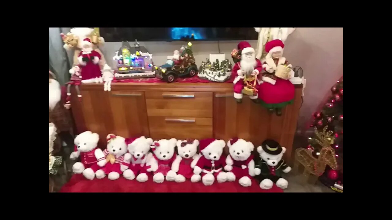 Mum's santa bears 2021