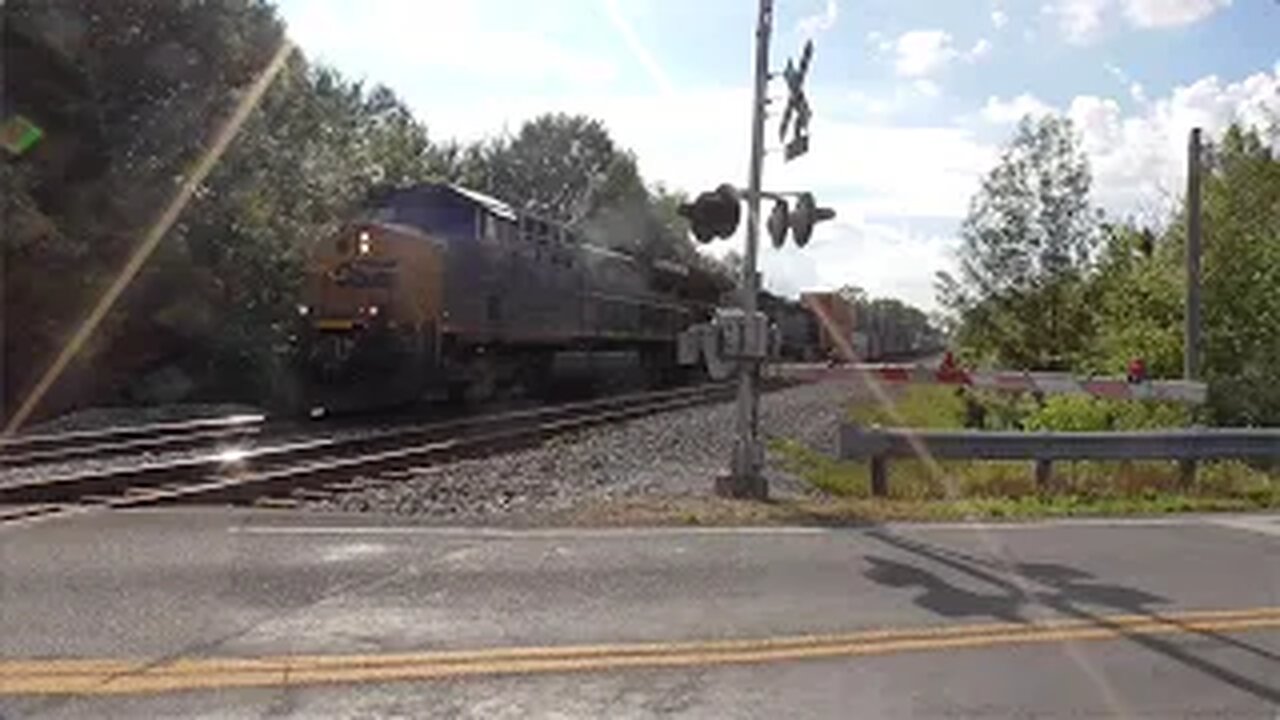 CSX M332 Manifest Mixed Freight Train from Creston, Ohio June 24, 2023