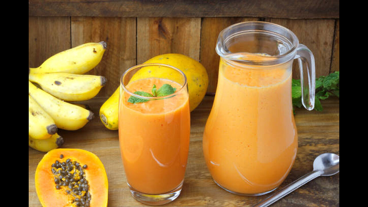 Delicious Homemade Apricot and Almond Milkshake Recipe